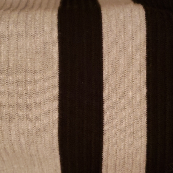 $15 or 2/$20!Christopher & Banks Gray & Black Striped Sweater Size Medium - Picture 4 of 6